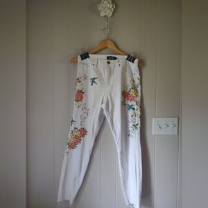 Nanette Lepore Floral Bird Embroidered Distressed White Jeans Pants Size 10